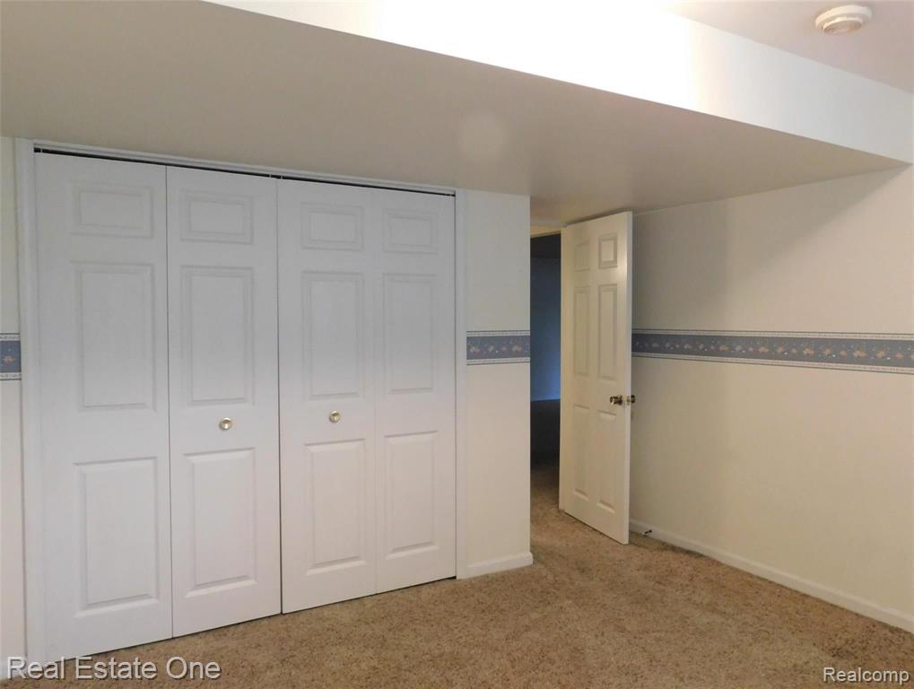 565 Augusta Drive Rochester Hills, MI 48309 - Photo 23 of 30