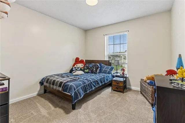 $299,900 | 210 East 22nd Street, Kearney, MO 64060