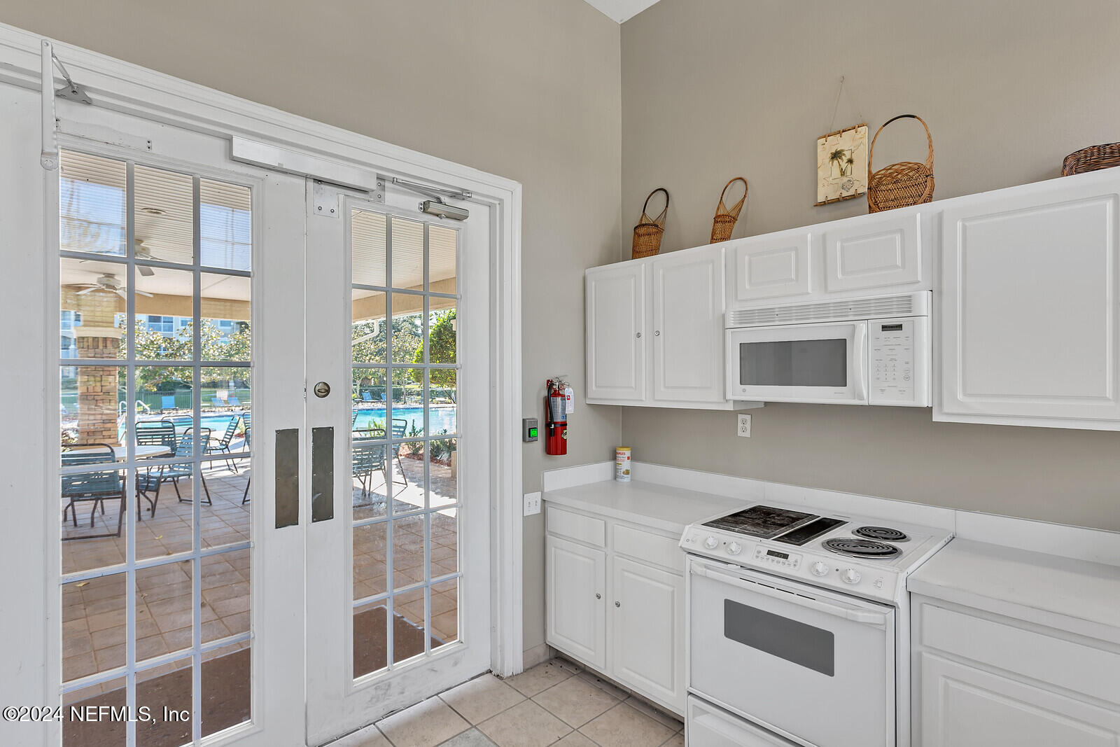 7990 Baymeadows Road East, Unit 805 Jacksonville, FL 32256 - Photo 35 of 50 Clubhouse Kitchen