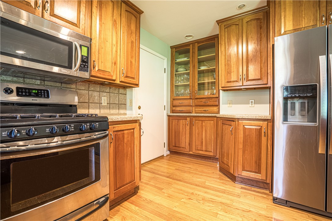 39 Mill Valley Road Perinton, NY 14534 - Photo 17 of 43