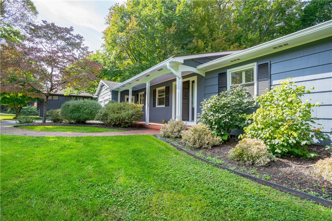 39 Mill Valley Road Perinton, NY 14534 - Photo 5 of 43