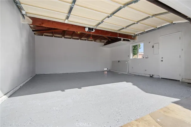 $1,190,000 | 2690 Senasac Avenue, Long Beach, CA 90815