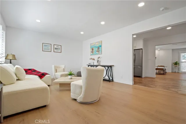 $1,190,000 | 2690 Senasac Avenue, Long Beach, CA 90815