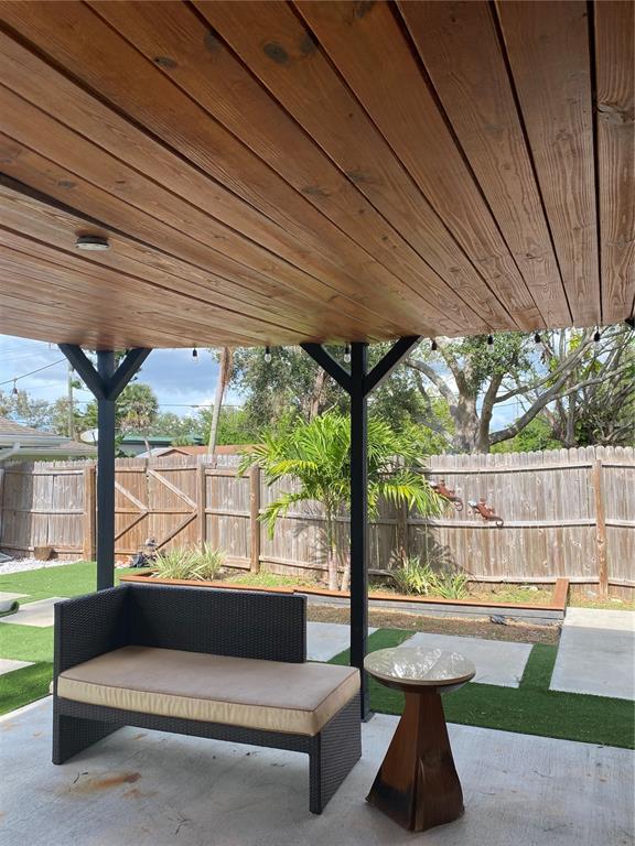 7230 Shepherd Street Sarasota, FL 34243 - Photo 36 of 38