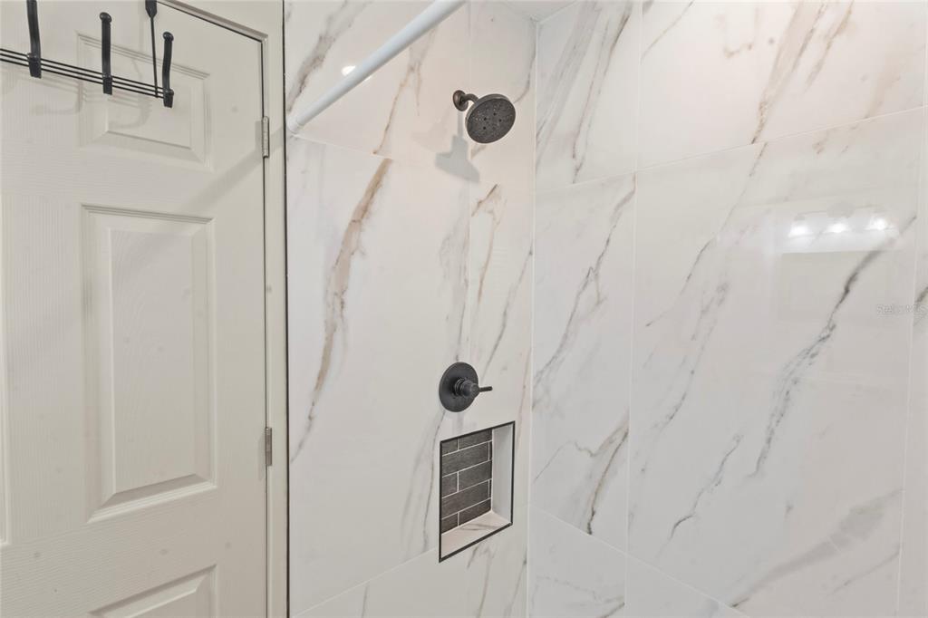 7230 Shepherd Street Sarasota, FL 34243 - Photo 9 of 30