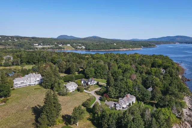 $649,000 | 43 Eastward, Unit 43, Rockport, ME 04856