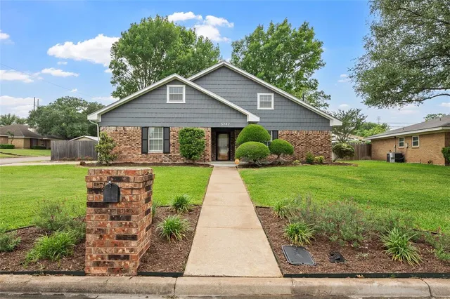 $335,900 | 5747 Hawthorne Drive, Waco, TX 76710