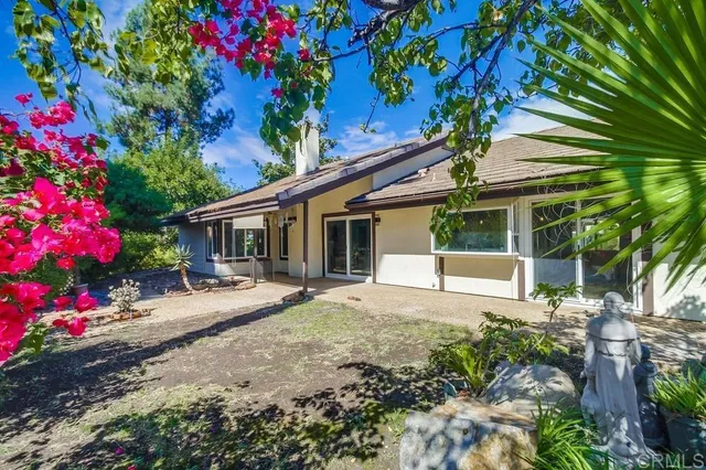$999,900 | 12580 Oaks N Drive, San Diego, CA 92128