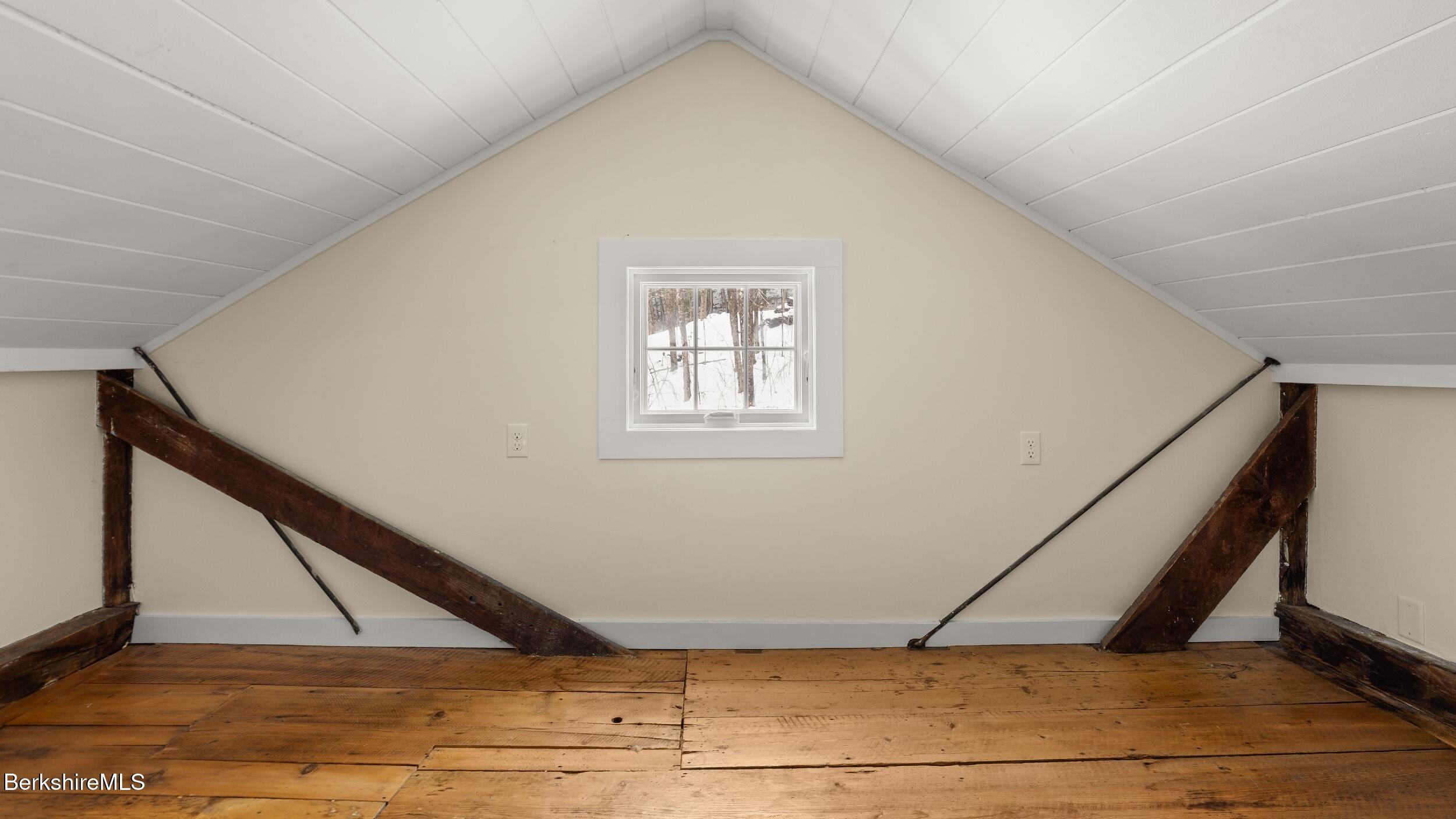 127 Monument Valley Road Great Barrington, MA 01230 - Photo 47 of 64 DSC00045LR