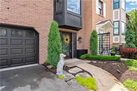 $425,000 | 329 Nature Trail Lane, Murrysville, PA 15668