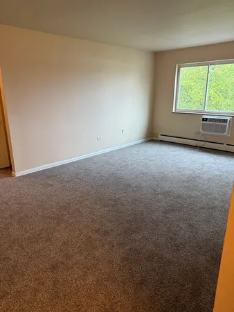 $1,250 | 723 Grant Avenue, Unit 3A, Chicago Heights, IL 60411