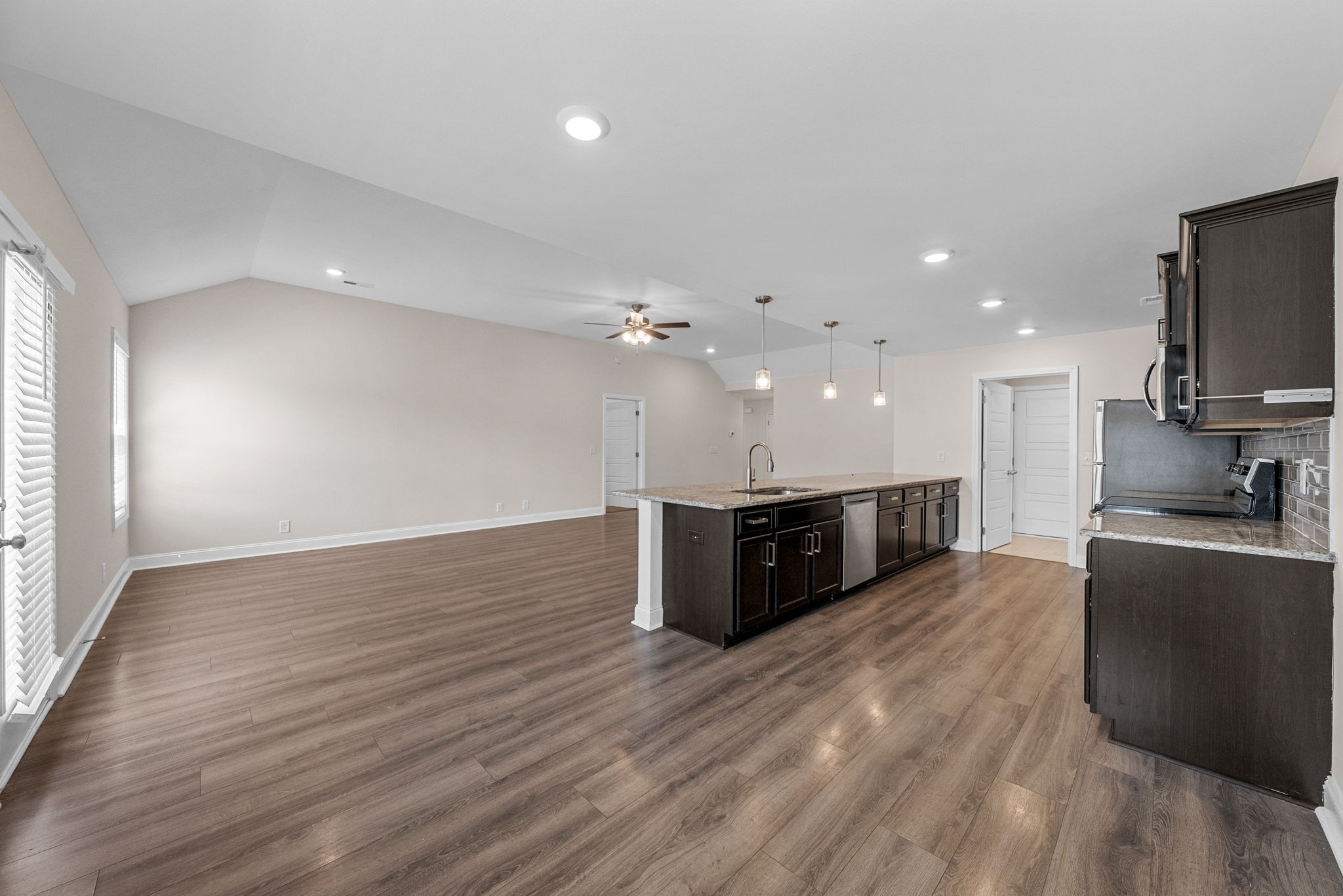 220 Notgrass Road Clarksville, TN 37042 - Photo 12 of 36