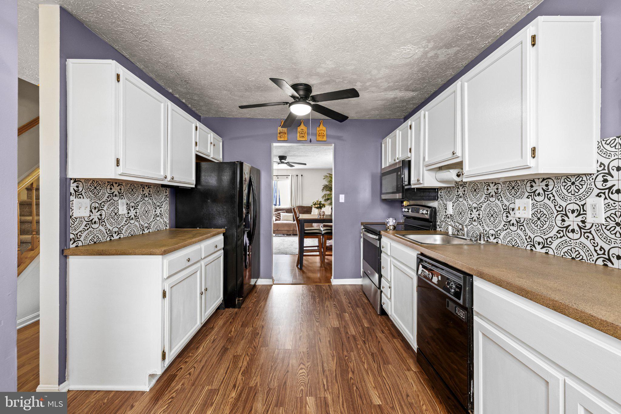 639 Kittendale Road Middle River, MD 21220 - Photo 7 of 45 Charming kitchen with modern flair.
