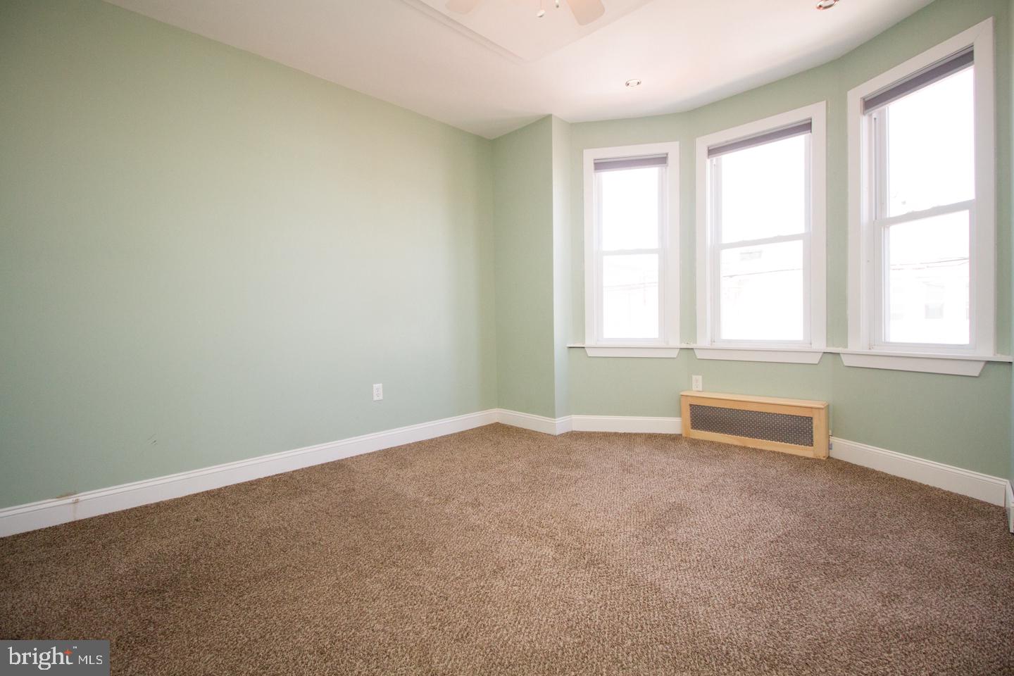138 West Ritner Street Philadelphia, PA 19148 - Photo 14 of 25 Main Bedroom