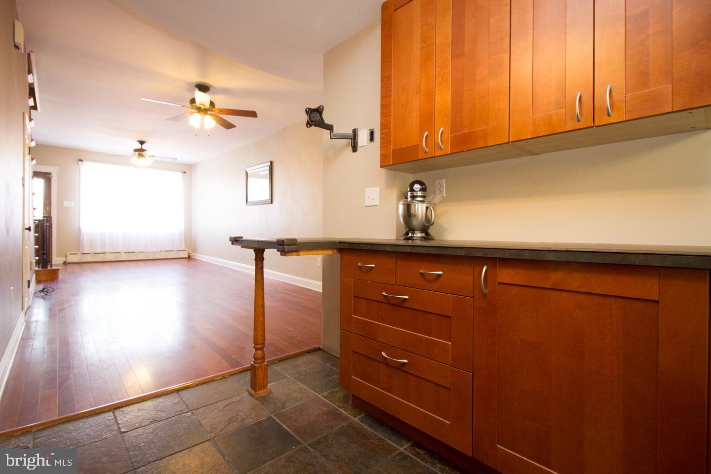 138 West Ritner Street Philadelphia, PA 19148 - Photo 10 of 25 Kitchen