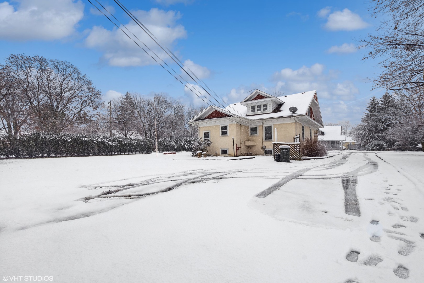 32 East Maple Avenue Roselle, IL 60172 - Photo 17 of 19 a view of the house with a yard