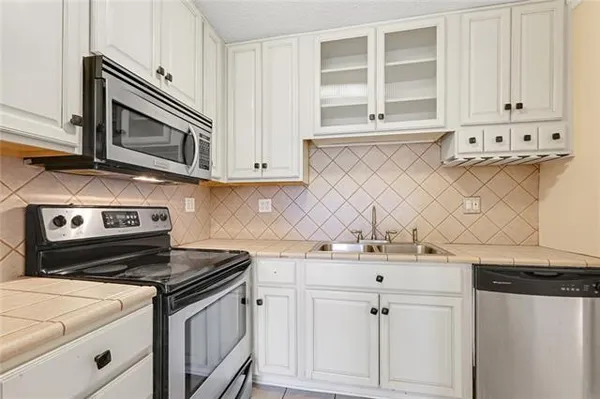 $1,025 | 121 Lakewood Drive, Unit 24, Luling, LA 70070