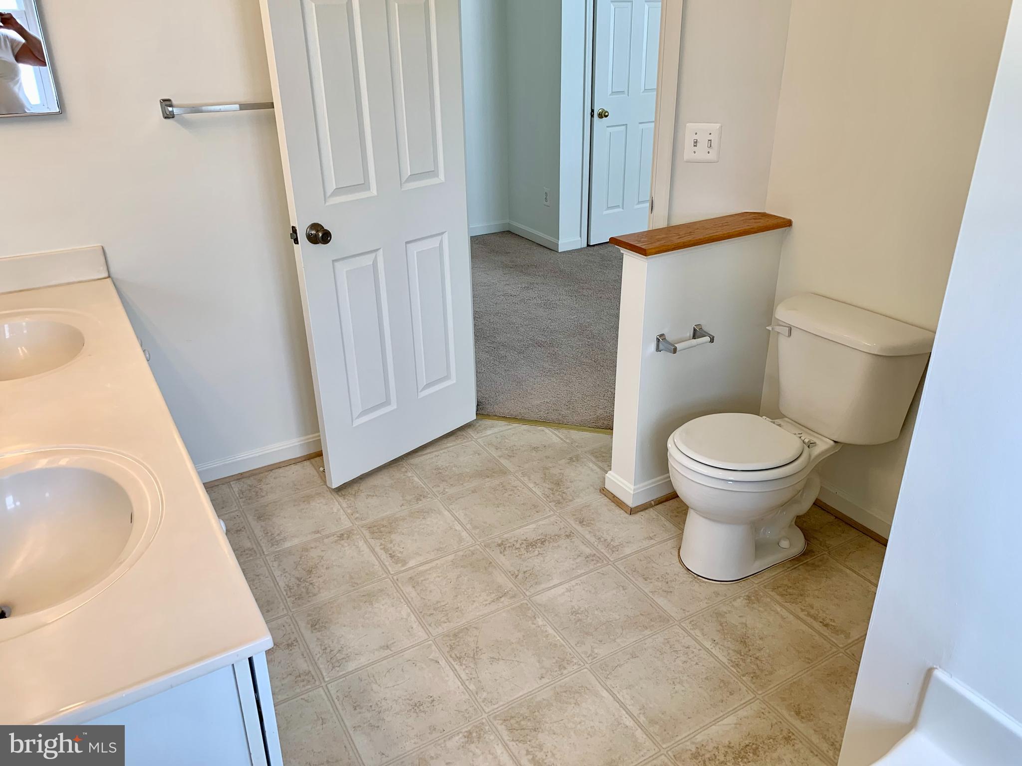 666 Luthardt Road Middle River, MD 21220 - Photo 31 of 43 Primary bath
