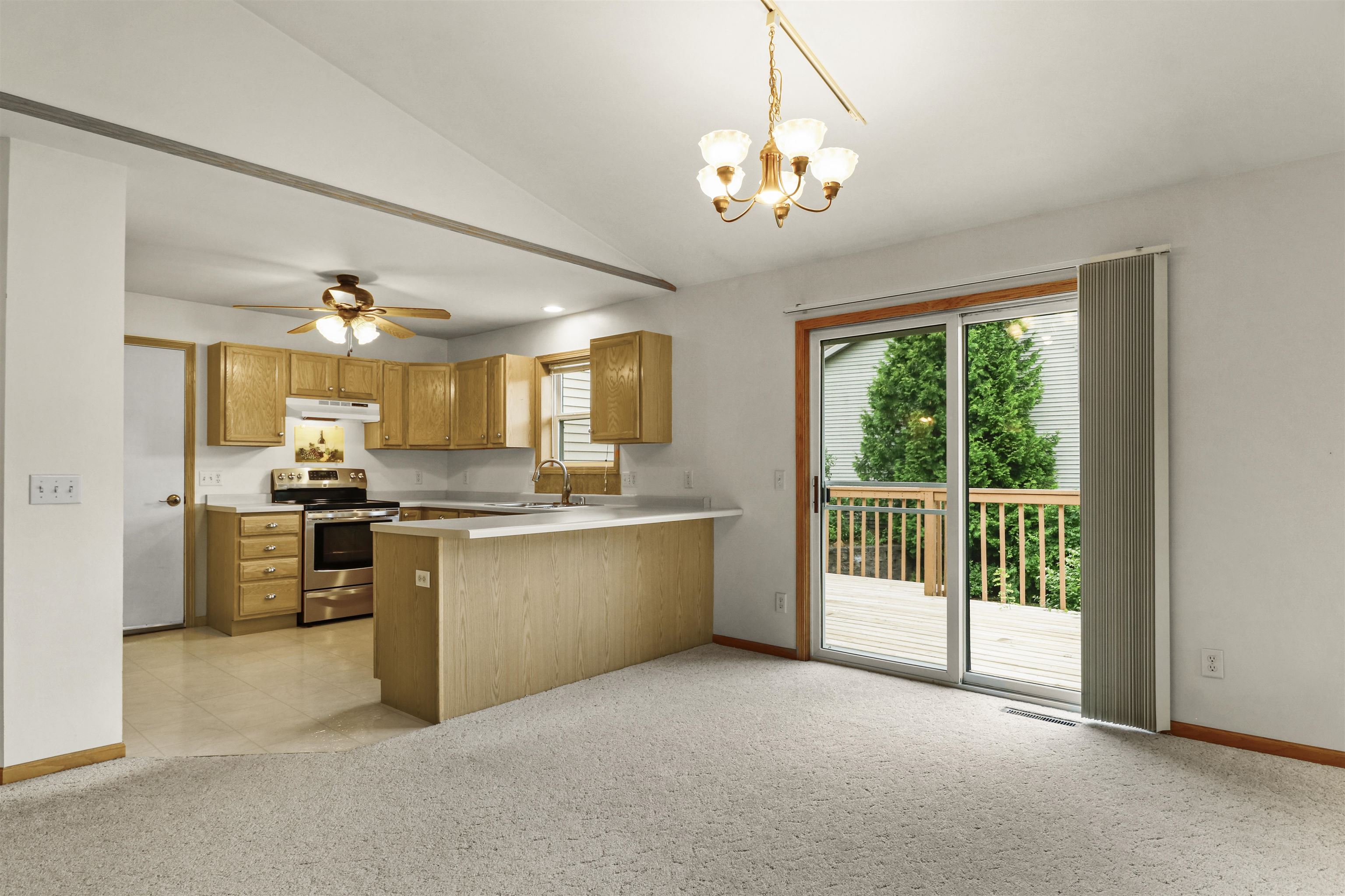 544 Berwick Drive Sun Prairie, WI 53590 - Photo 14 of 35