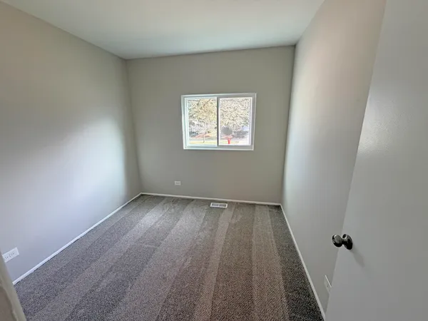 $299,900 | 16908 Laramie Avenue, Oak Forest, IL 60452