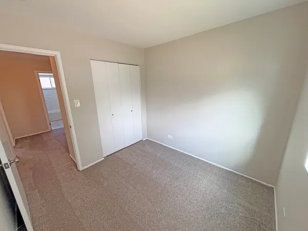 $299,900 | 16908 Laramie Avenue, Oak Forest, IL 60452