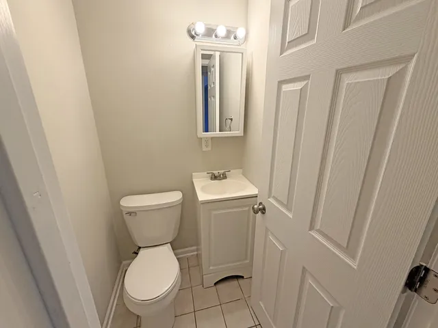 $329,900 | 16908 Laramie Avenue, Oak Forest, IL 60452