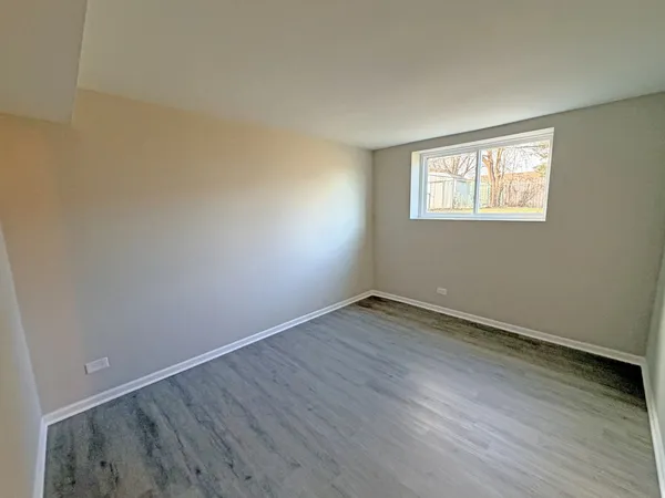 $299,900 | 16908 Laramie Avenue, Oak Forest, IL 60452