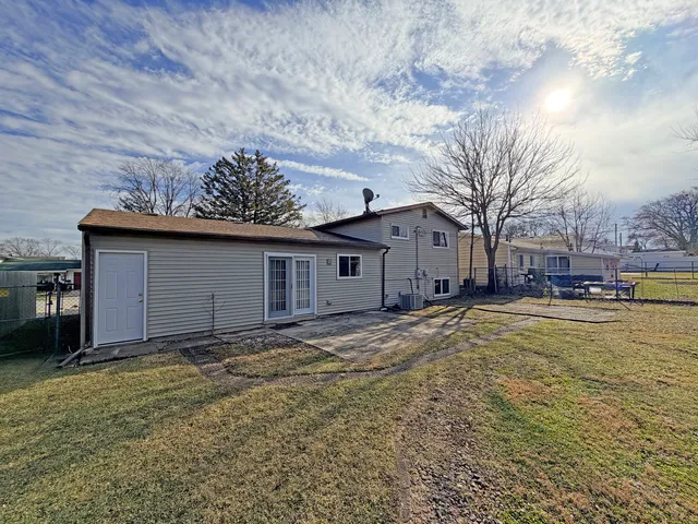 $329,900 | 16908 Laramie Avenue, Oak Forest, IL 60452