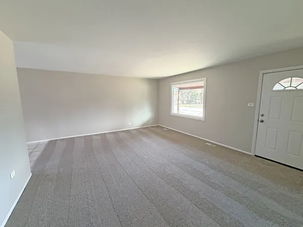 $299,900 | 16908 Laramie Avenue, Oak Forest, IL 60452