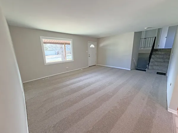 $299,900 | 16908 Laramie Avenue, Oak Forest, IL 60452