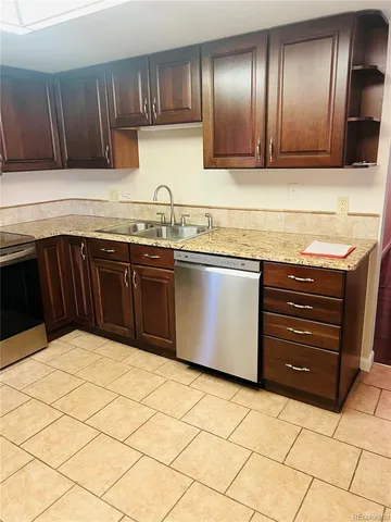 $2,300 | 13901 East Marina Drive, Unit 109, Aurora, CO 80014