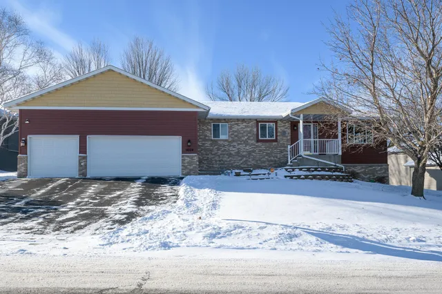 $389,900 | 1809 Eastern Star Loop, Sauk Rapids, MN 56379