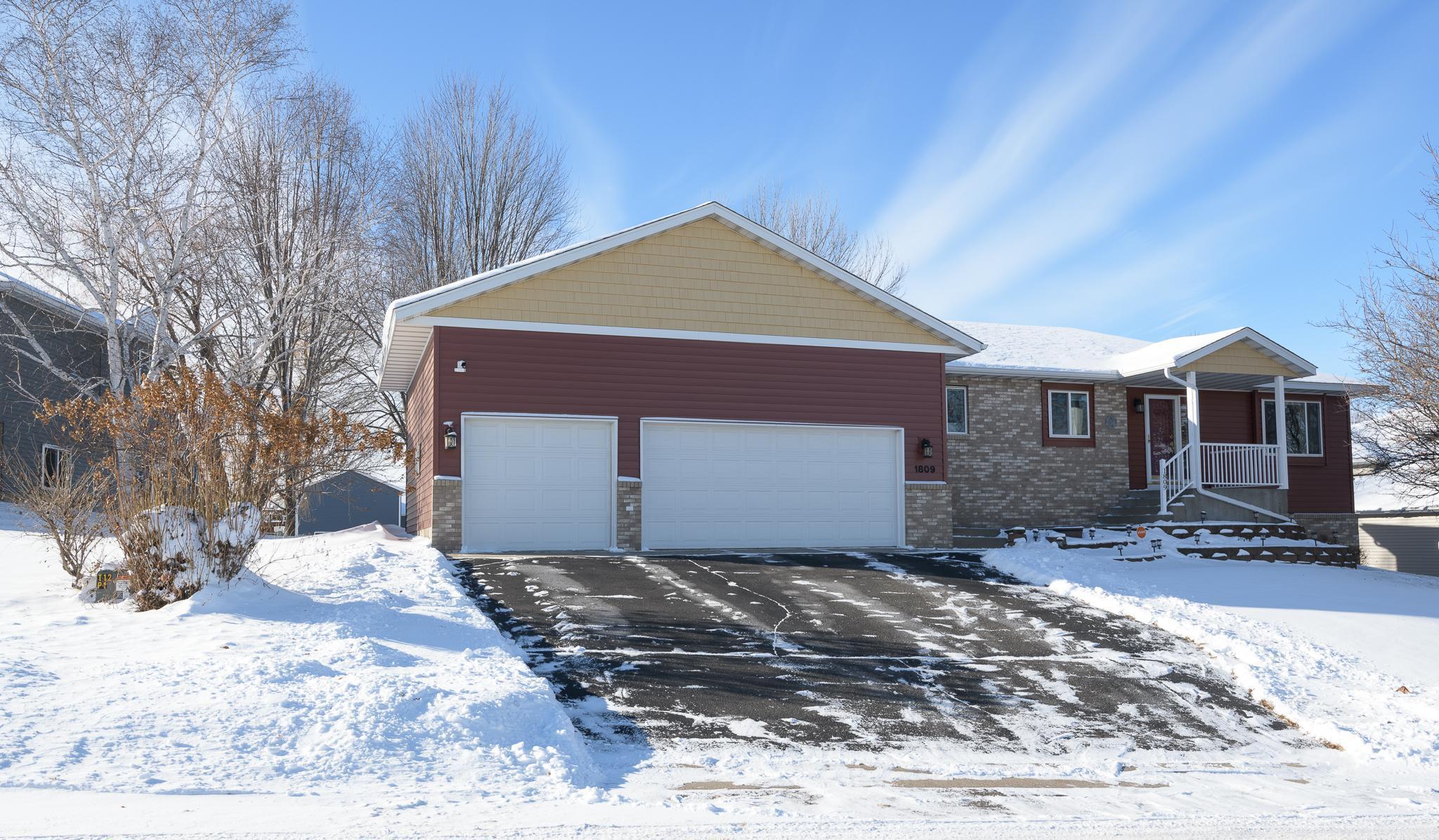 1809 Eastern Star Loop Sauk Rapids, MN 56379 - Photo 3 of 36