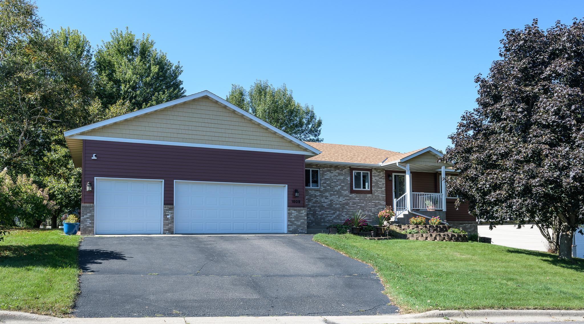 1809 Eastern Star Loop Sauk Rapids, MN 56379 - Photo 4 of 36