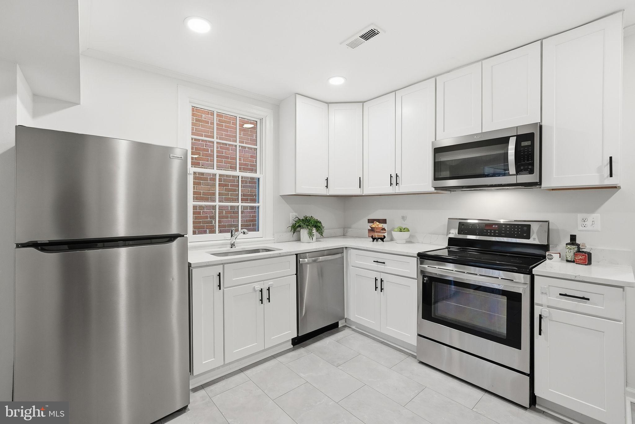 602 North Alfred Street Alexandria, VA 22314 - Photo 13 of 48