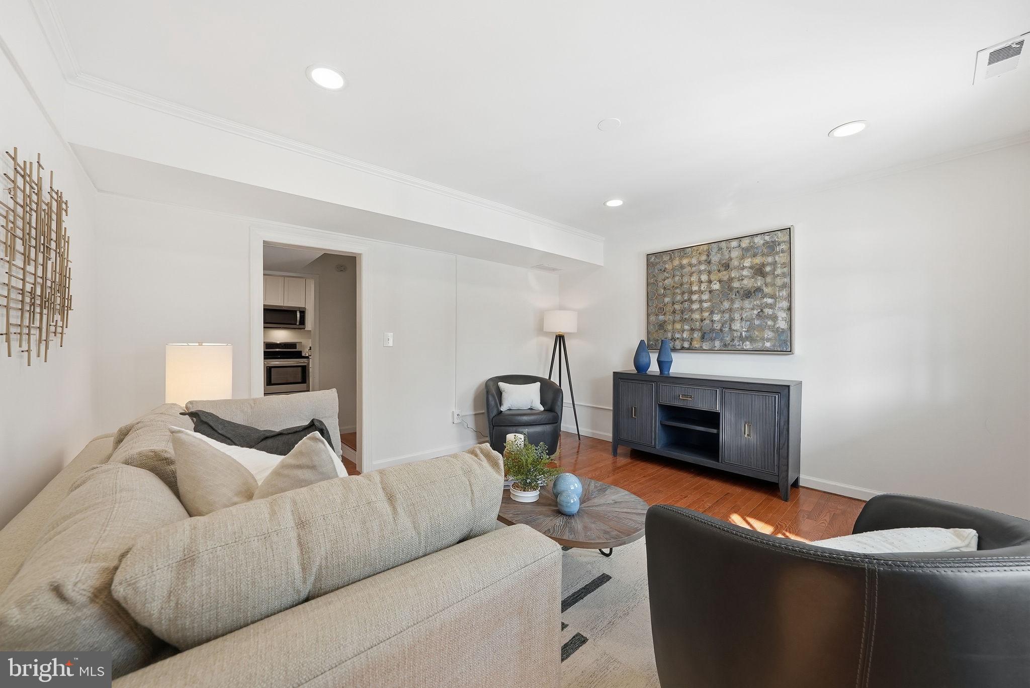 602 North Alfred Street Alexandria, VA 22314 - Photo 9 of 48