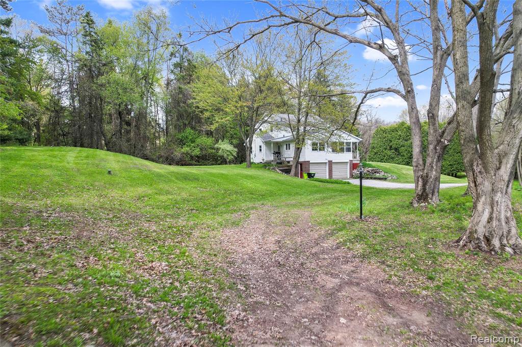 2300 Old Plank Road Milford, MI 48381 - Photo 30 of 31