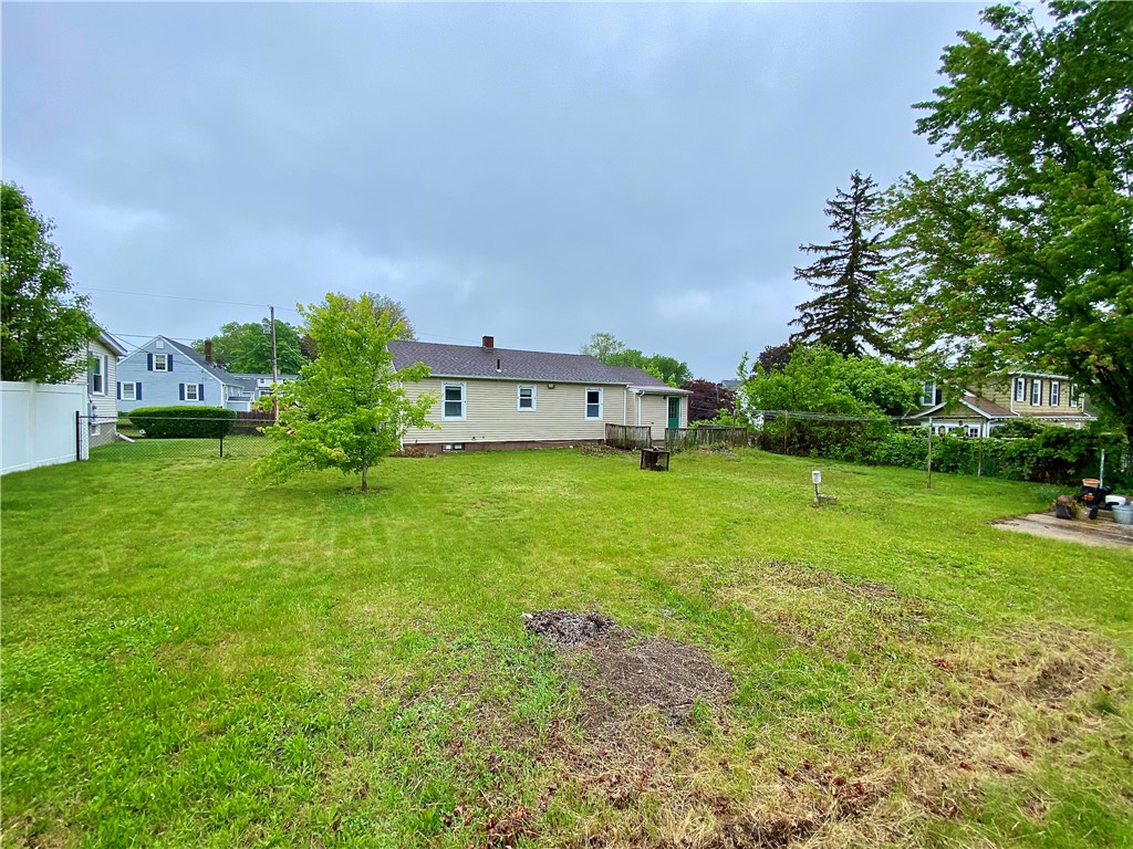 67 Kermit Street Woonsocket, RI 02895 - Photo 5 of 15