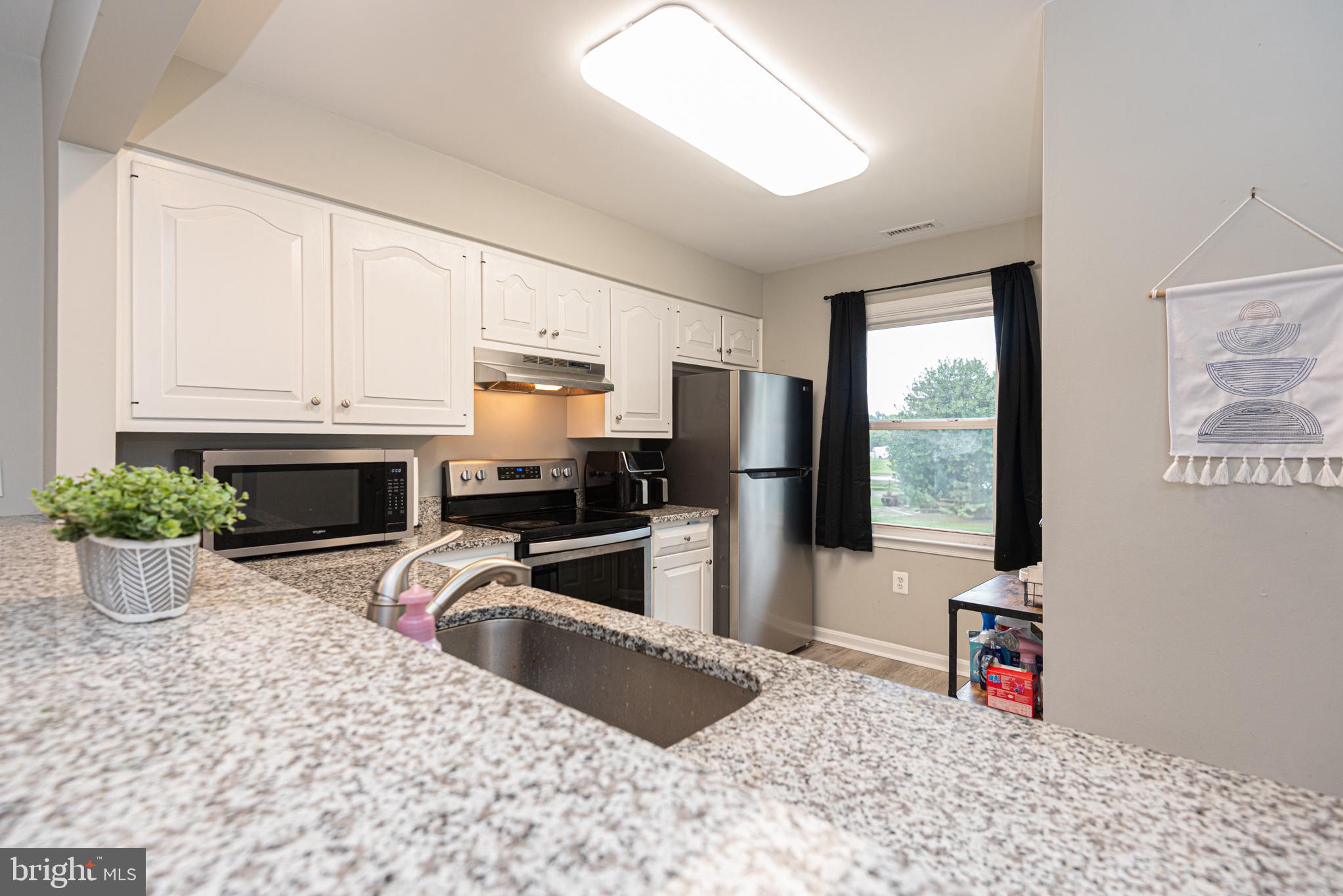 4 Franklin Square Berlin, MD 21811 - Photo 13 of 56 Kitchen