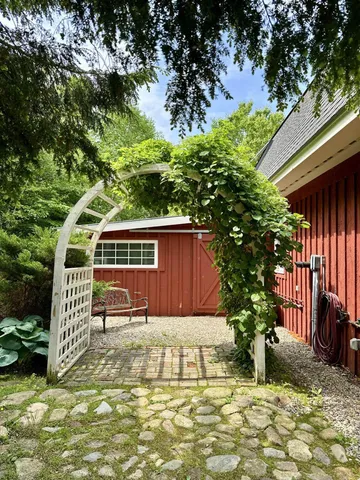 $2,500 | 94 Mandi Lane, Bristol, NH 03222