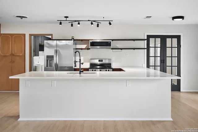 $1,783 | 5002 Crusade Drive, San Antonio, TX 78218