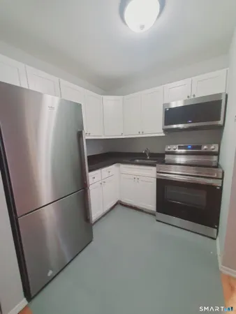 $1,950 | 637 Cove Road, Unit C19, Stamford, CT 06902