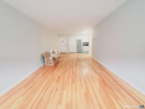 $1,950 | 637 Cove Road, Unit C19, Stamford, CT 06902