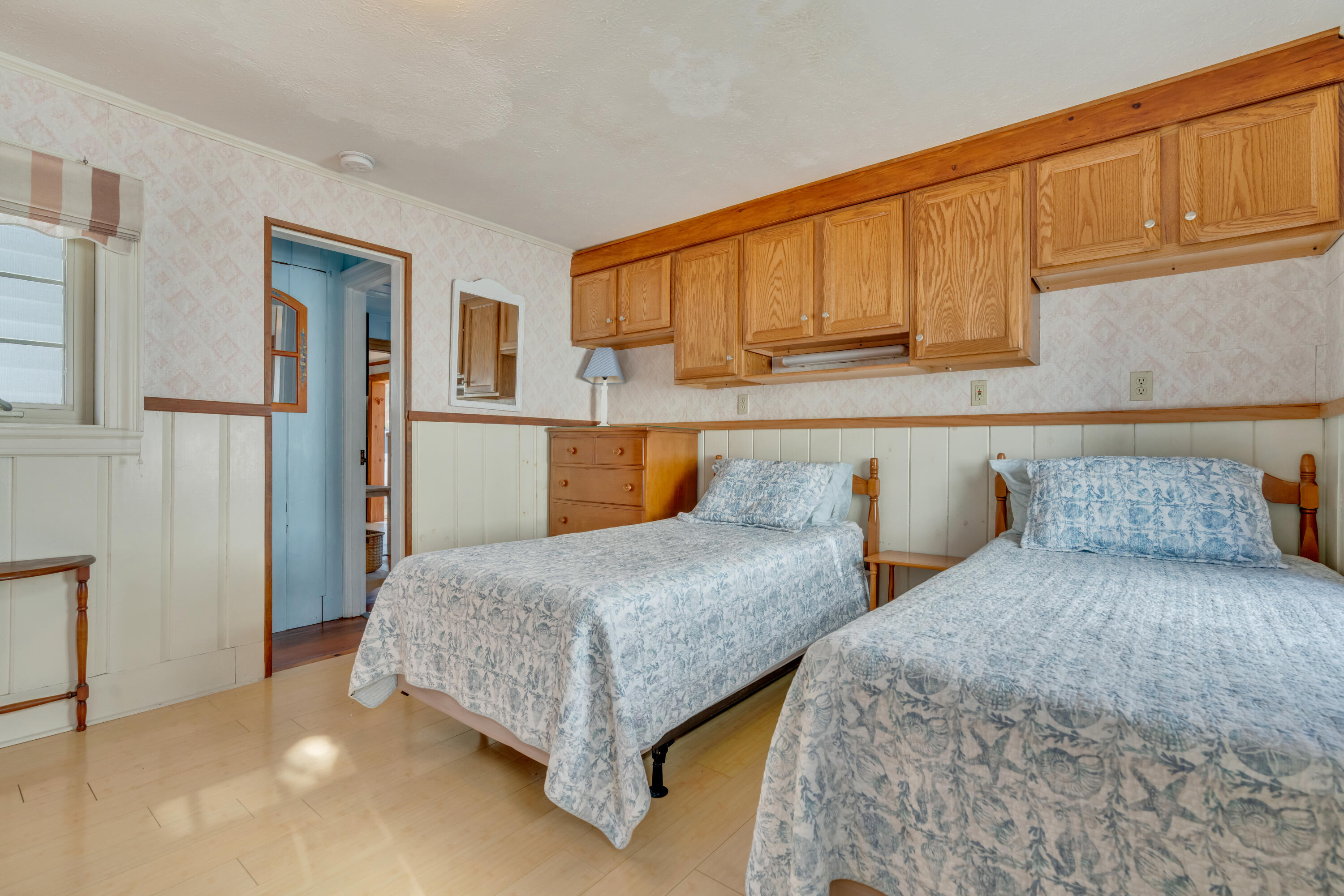 165 East Grand Avenue, Unit 56 Old Orchard Beach, ME 04064 - Photo 10 of 30 Unit #5 Living Room