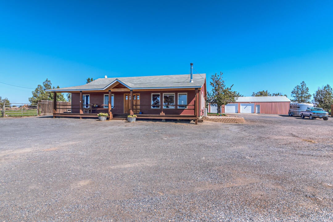 4804 Southwest Briar Road Powell Butte, OR 97753 - Photo 51 of 54 Briar Ln SW 4804 (9 of 55)