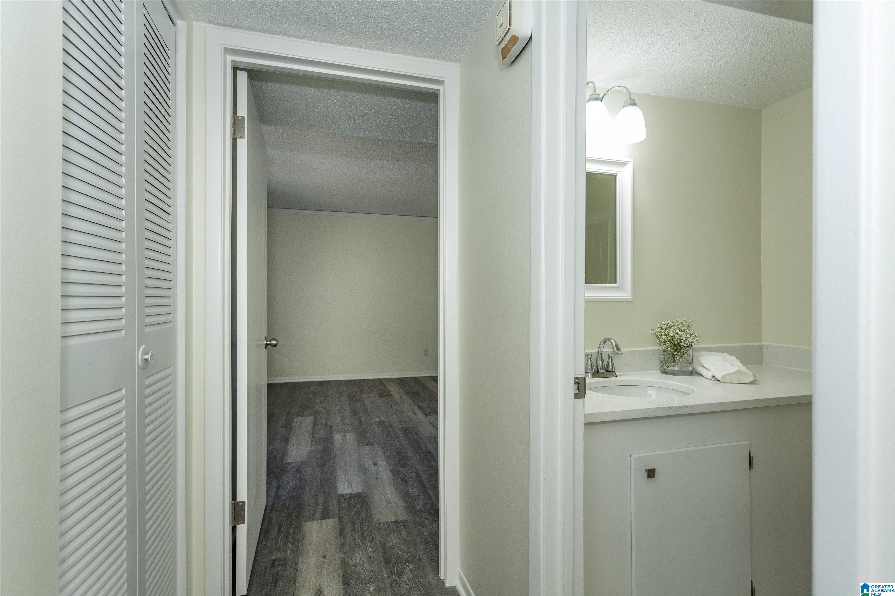 3350 Altamont Road South, Unit D17 Birmingham, AL 35205 - Photo 22 of 33