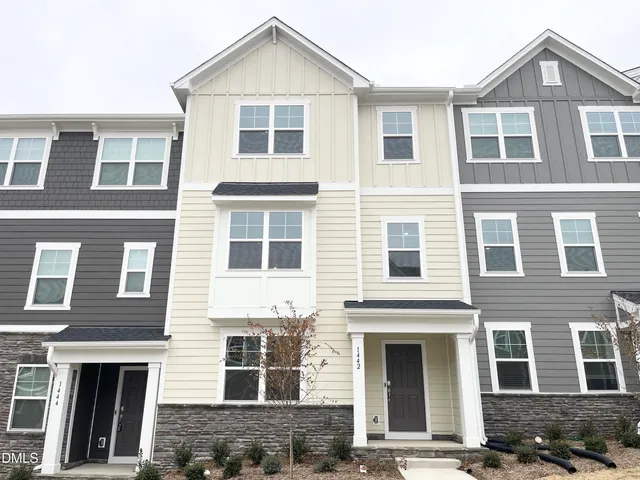 $2,045 | 1442 Jay Road, Knightdale, NC 27545