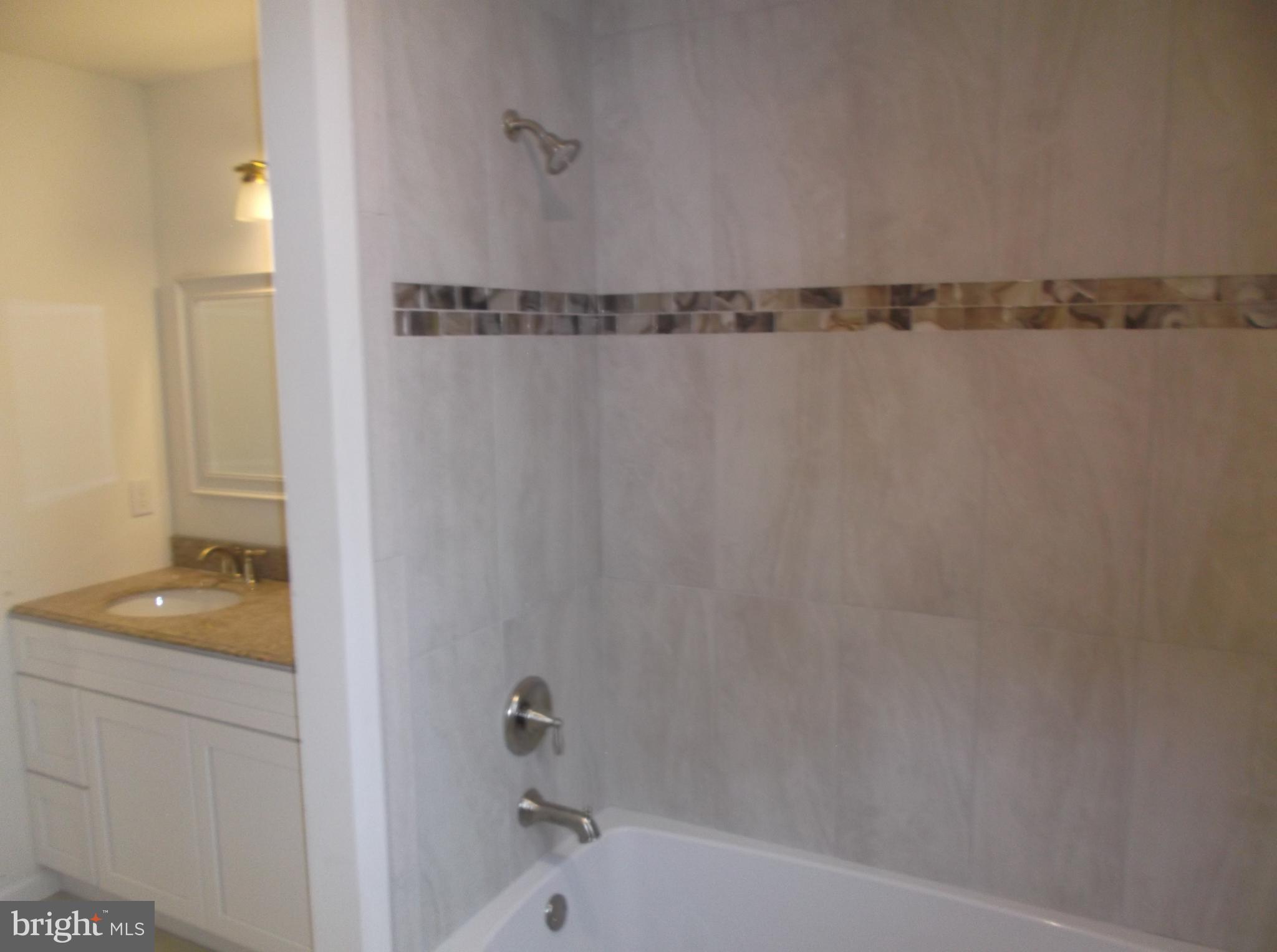 1215 North Ridge Road Perkasie, PA 18944 - Photo 14 of 34 Second level Hall Bath 2