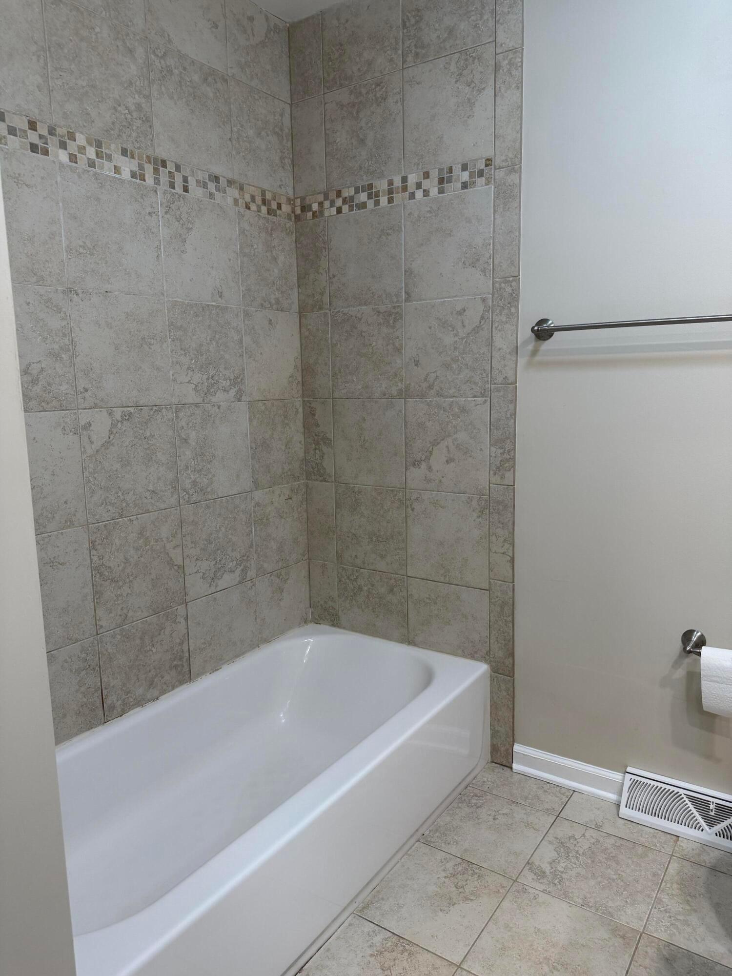 4979 Godown Road, Unit 4979 Columbus, OH 43220 - Photo 11 of 20 Full updated Bath