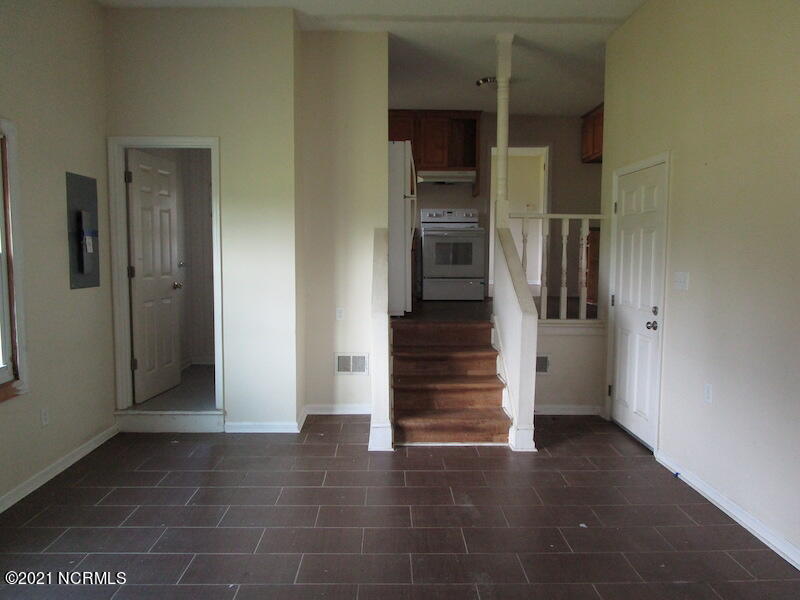 807 Grimsley Road Council, NC 28434 - Photo 14 of 23 Foyer